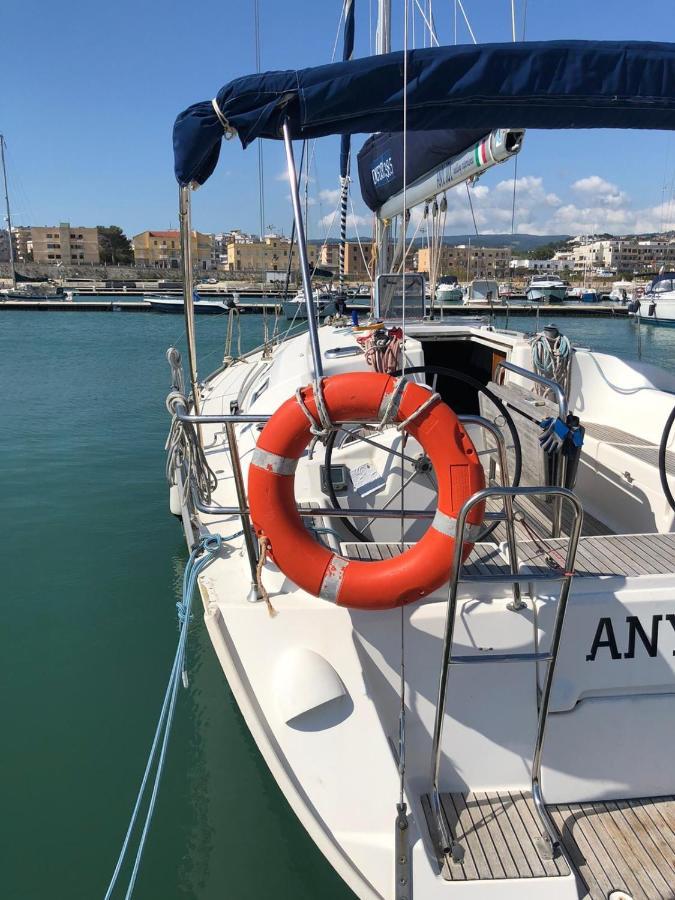 Trentatre Quarantatre Panzió Mola di Bari Kültér fotó